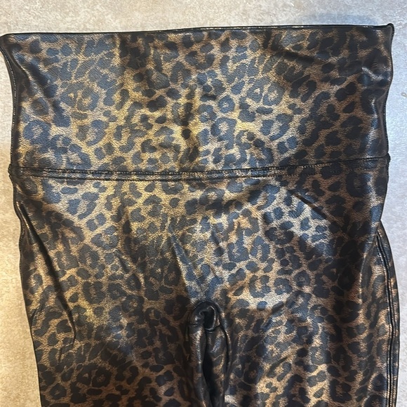 Spanx Leopard Metallic Faux Leather Shapewear Leggings M Compression - Picture 3 of 6